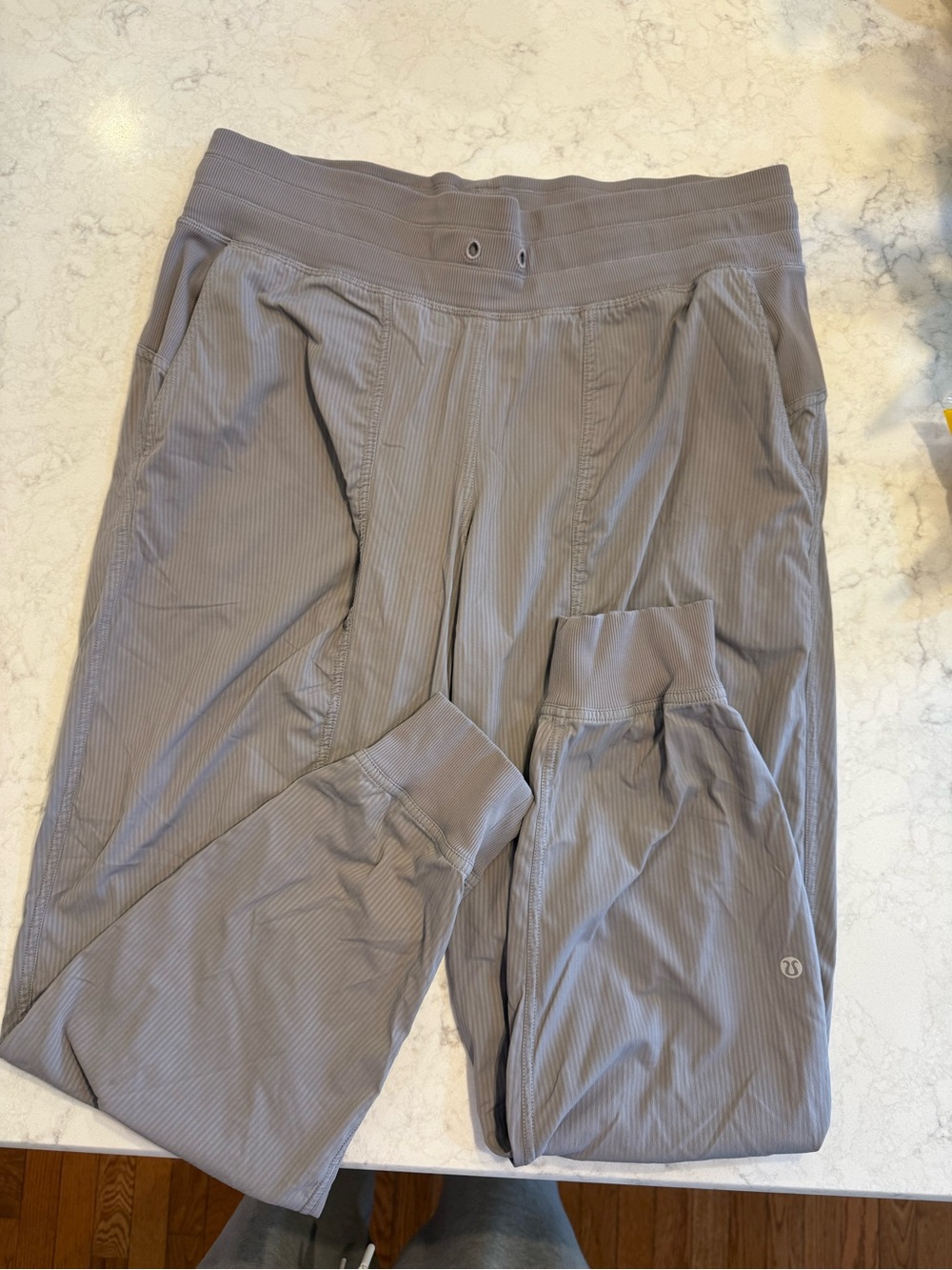 Women’s Lululemon dance studio joggers